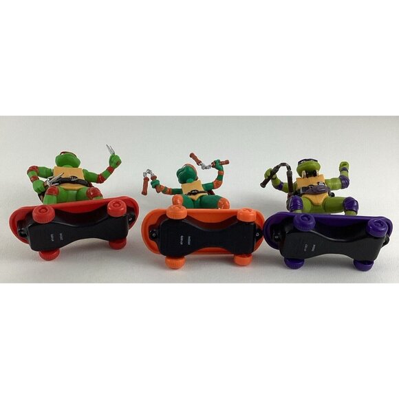 Teenage Mutant Ninja Turtles Mutant Mayhem Sewer Shredder Figures Skateboard Toy - Picture 6 of 6